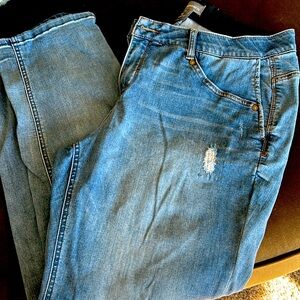 Democracy jeans 18w used in good condition.